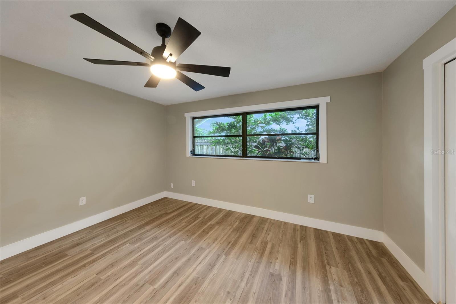Image 20 of 30 For 943 Spanish Oaks Boulevard