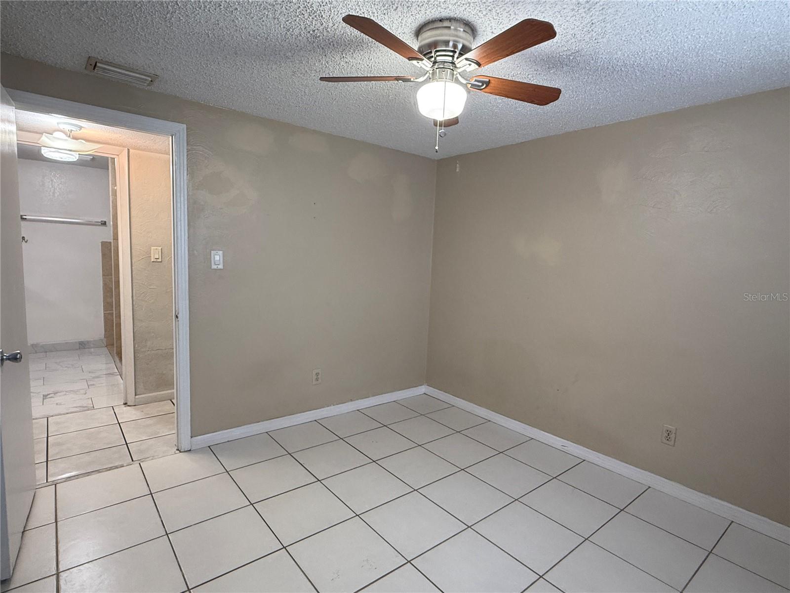 Image 14 of 27 For 2106 Himes Avenue 1