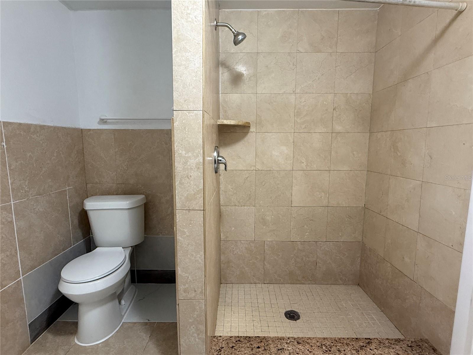 Image 16 of 27 For 2106 Himes Avenue 1