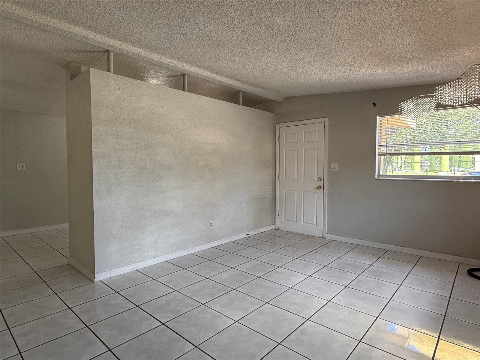 Image 7 of 27 For 2106 Himes Avenue 1