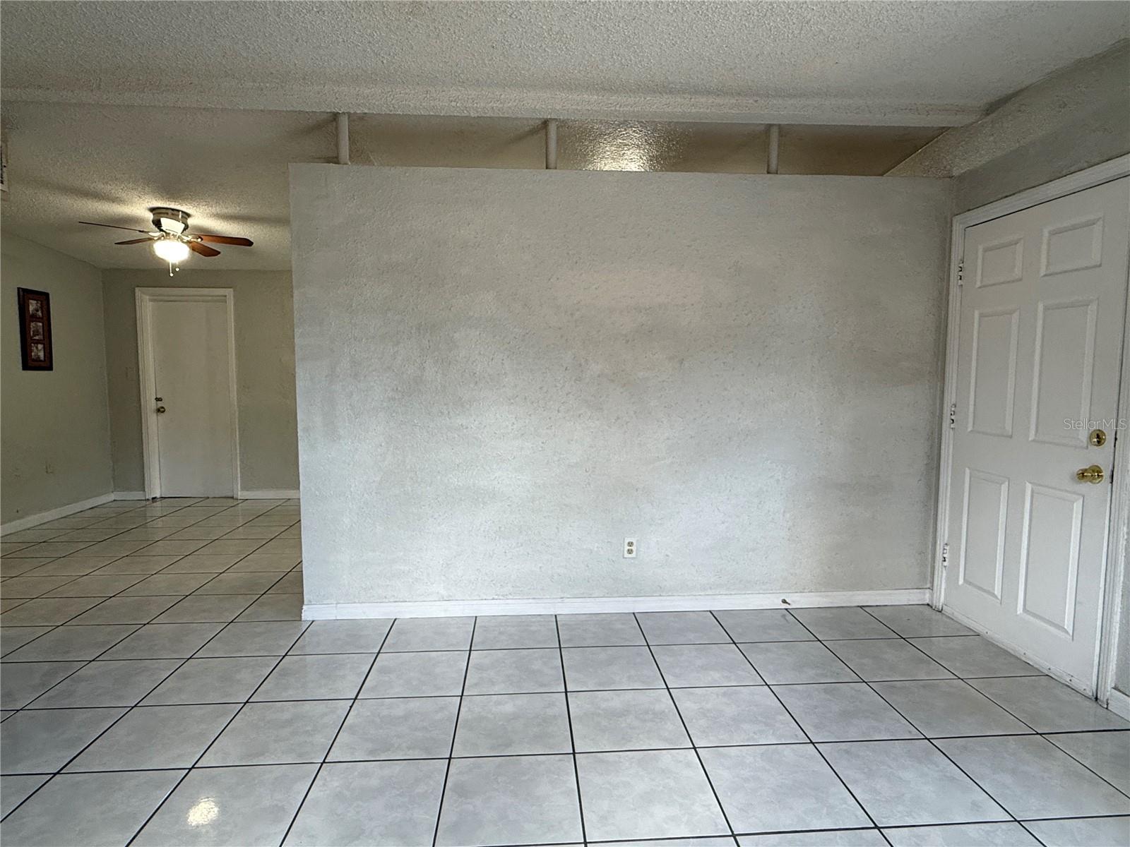 Image 9 of 27 For 2106 Himes Avenue 1