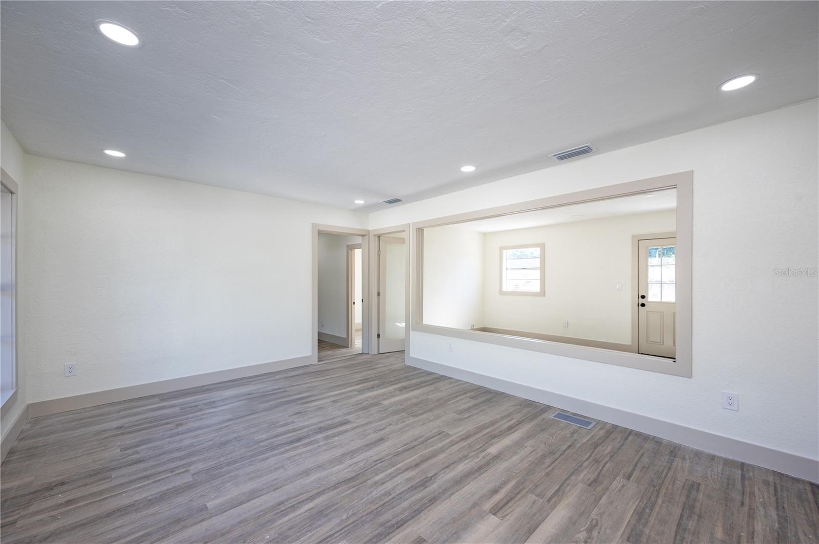 Image 2 of 8 For 5411 16th Street N
