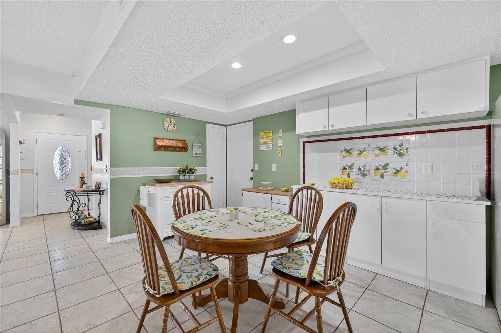 Image 10 of 26 For 4805 Macdill Avenue