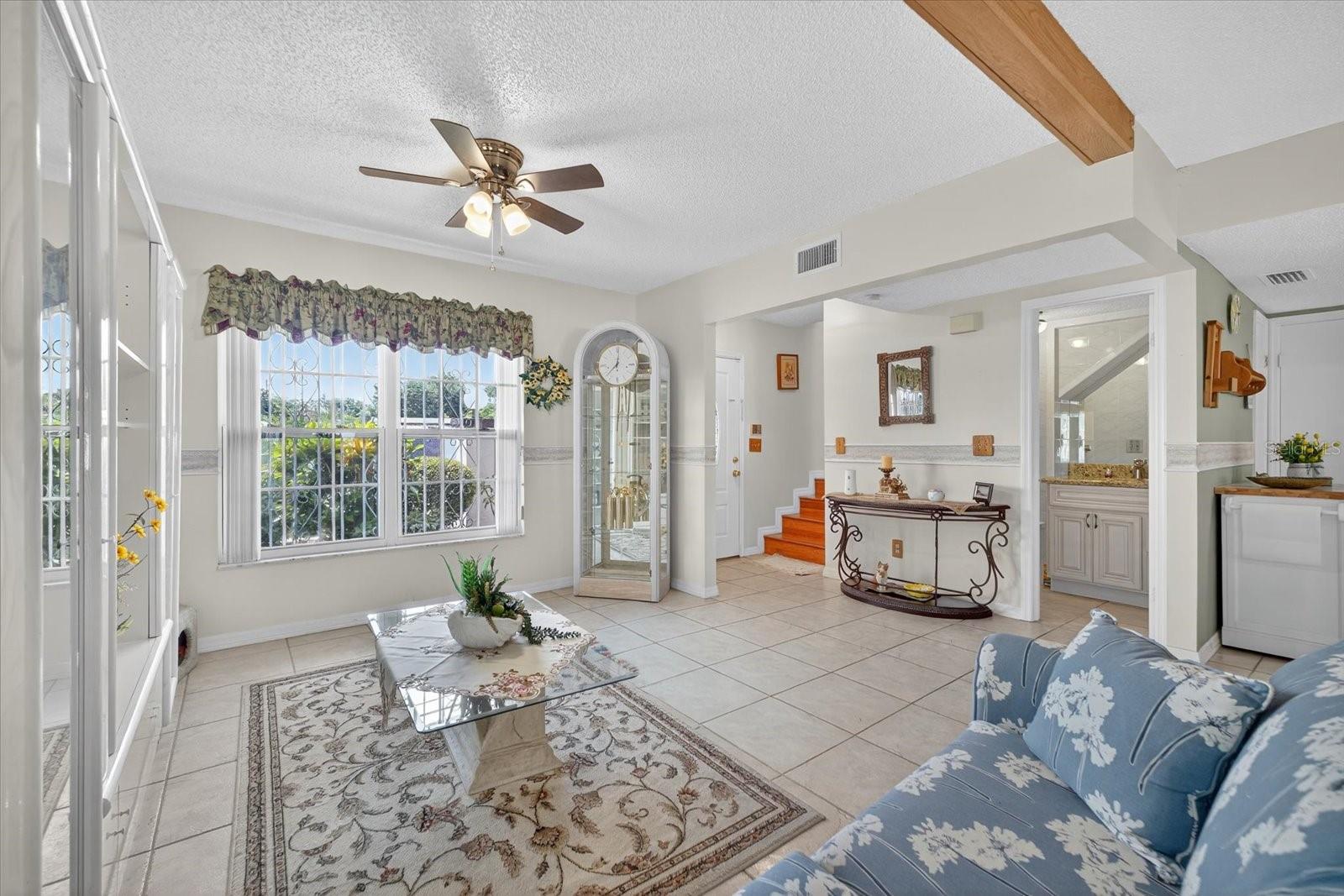 Image 5 of 26 For 4805 Macdill Avenue