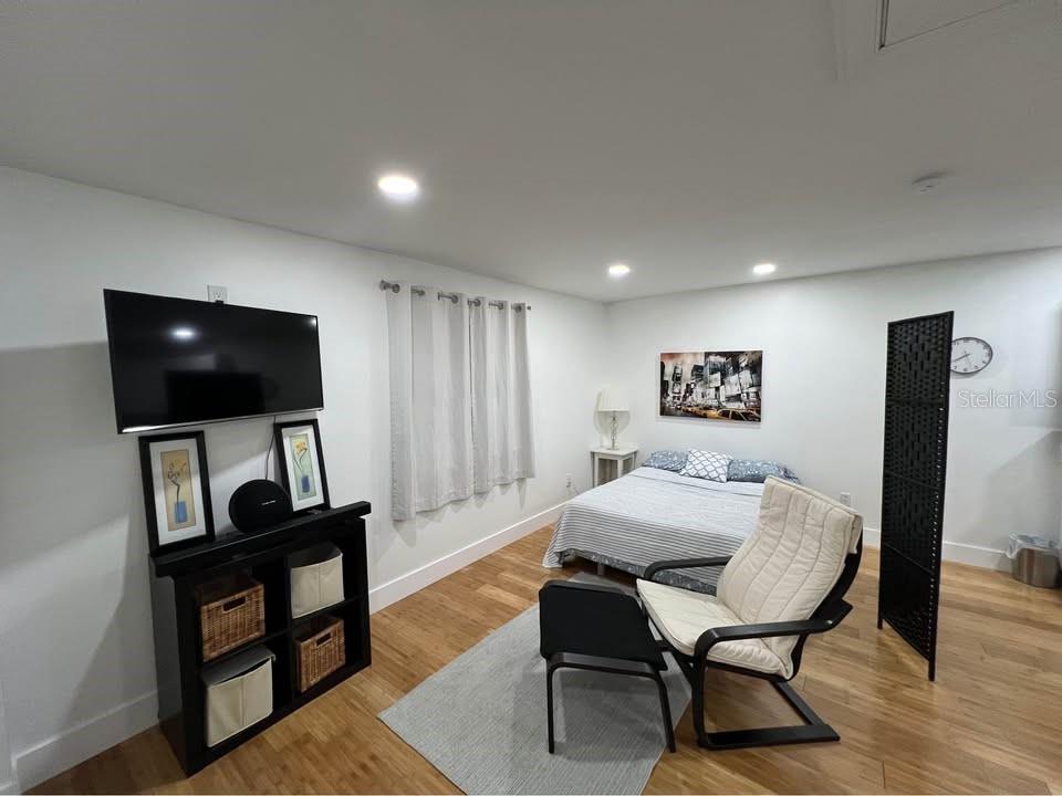 Image 4 of 8 For 6818 Eden Lane