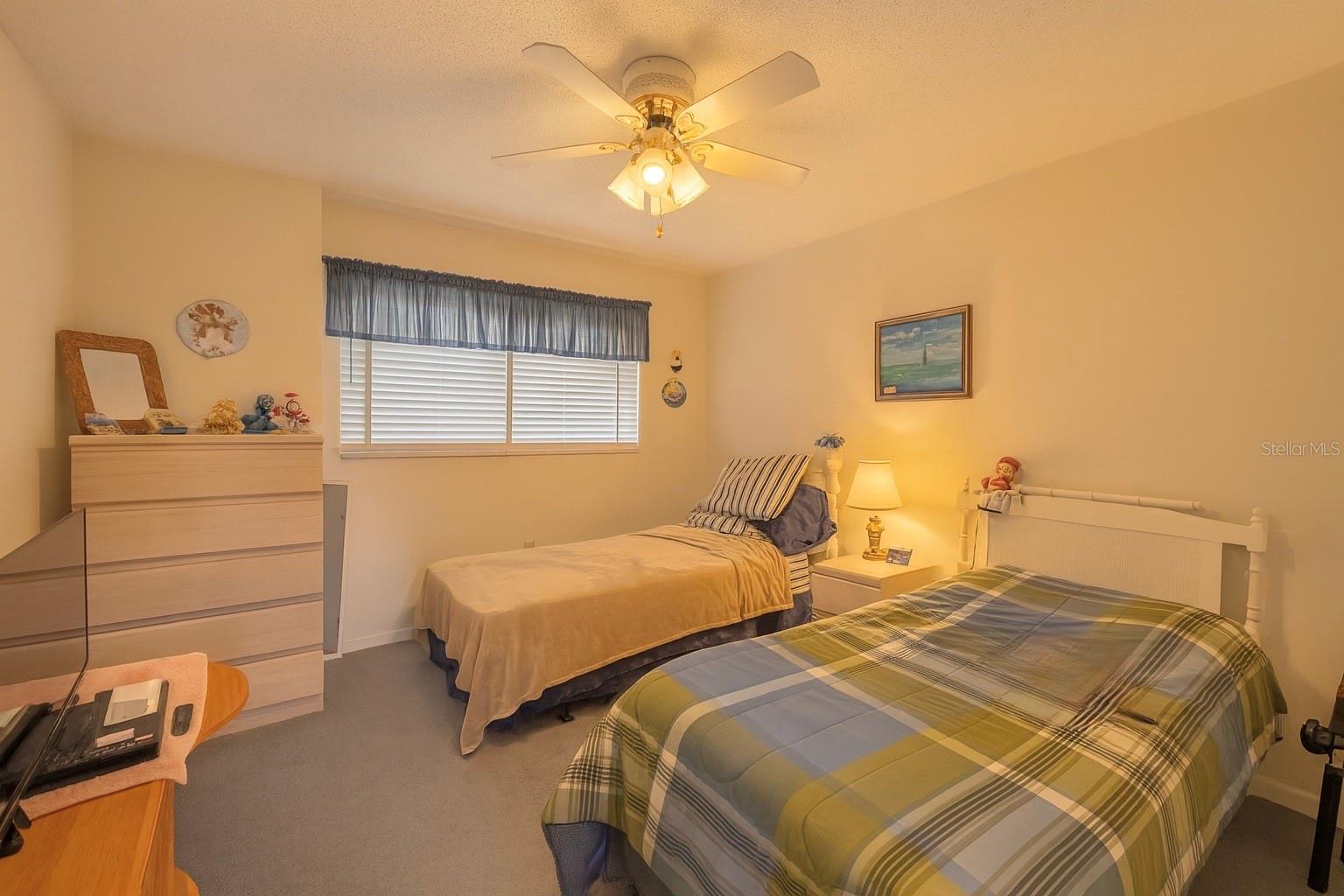 Image 8 of 11 For 2348 Shelley Street 10