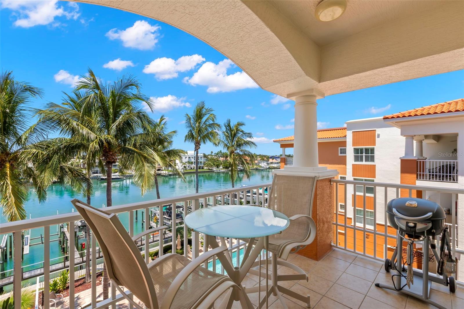 Image 18 of 72 For 650 Pinellas Bayway S 2301
