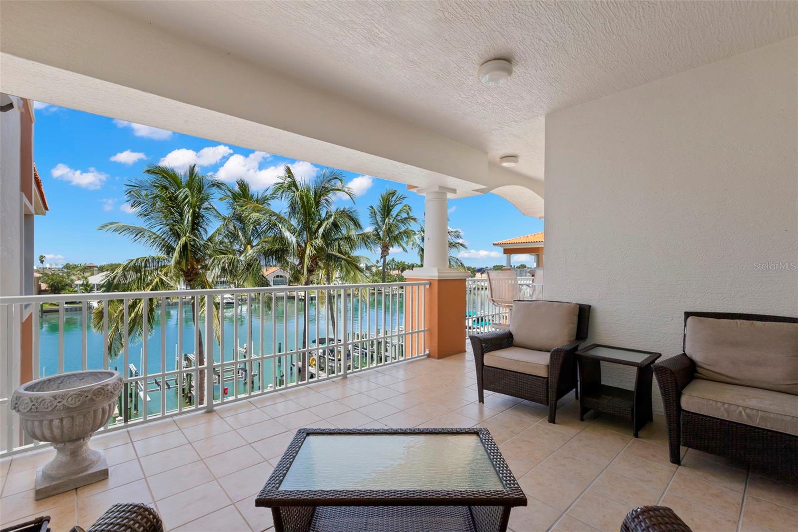 Image 9 of 72 For 650 Pinellas Bayway S 2301