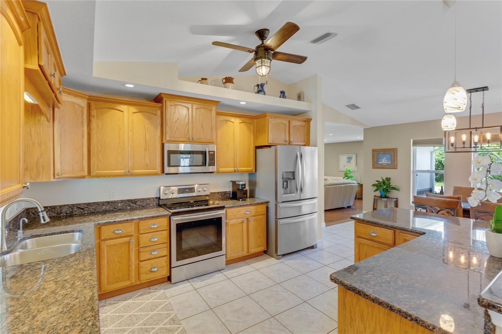 Image 13 of 66 For 15160 Buswell Avenue