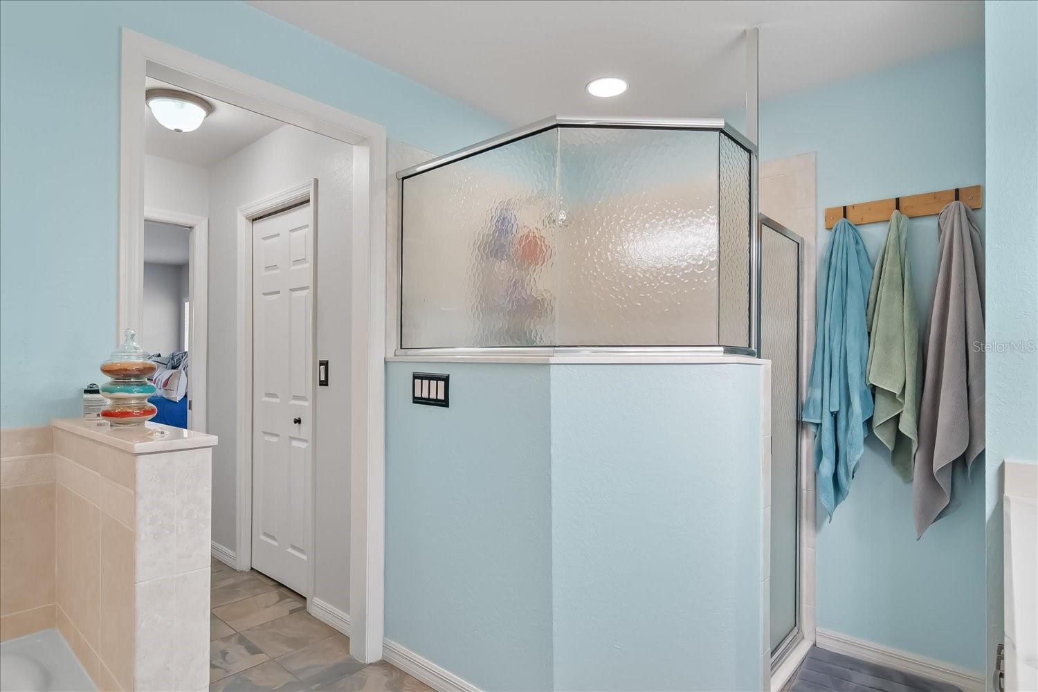 Image 24 of 46 For 5419 Ivory Drive