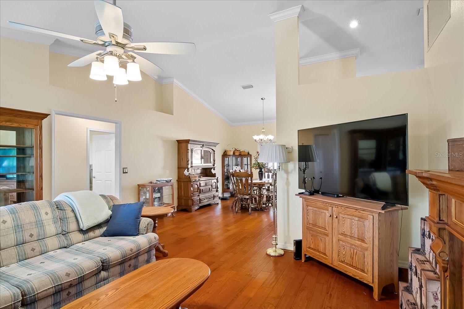 Image 7 of 46 For 5419 Ivory Drive