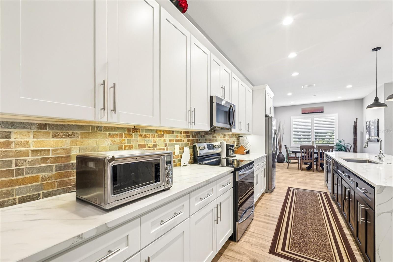 Image 12 of 38 For 7363 Ridgewood Drive