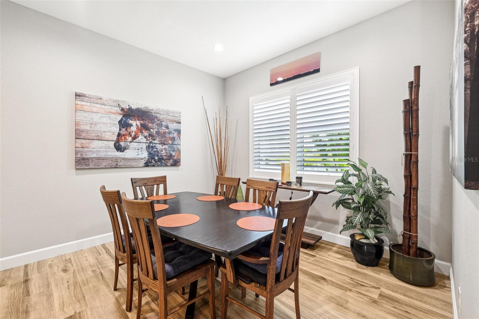 Image 19 of 38 For 7363 Ridgewood Drive