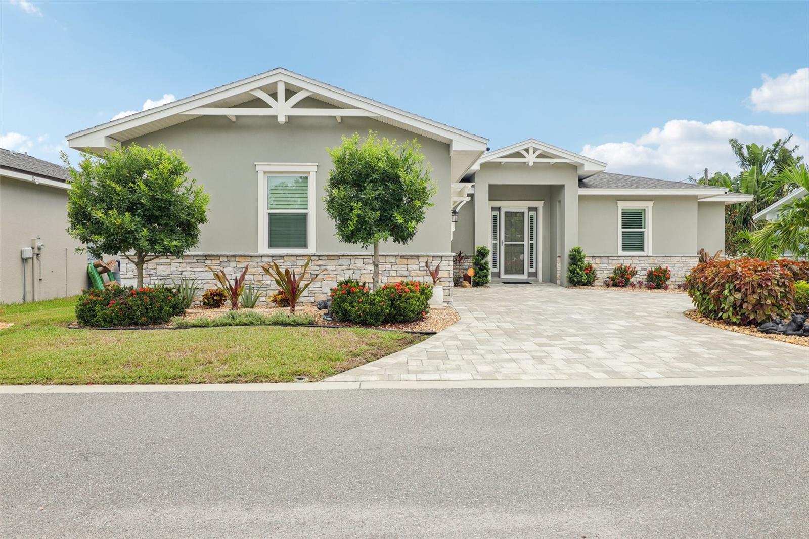 Image 3 of 38 For 7363 Ridgewood Drive