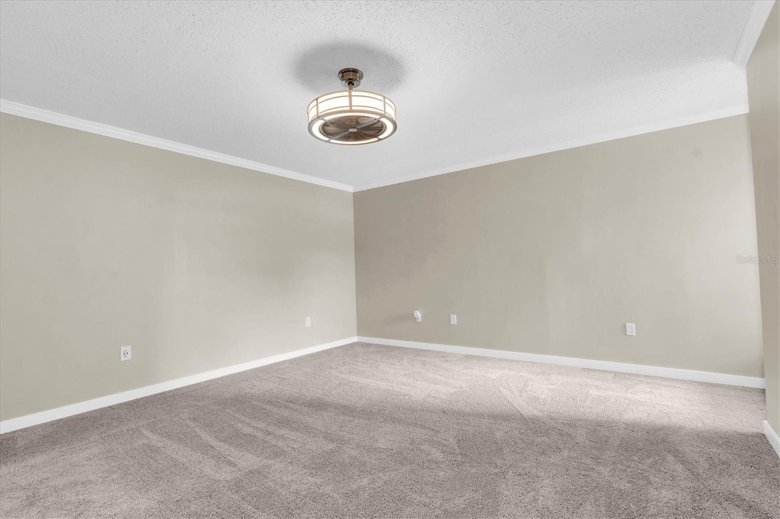 Image 21 of 34 For 8350 Savannah Trace Circle 1605