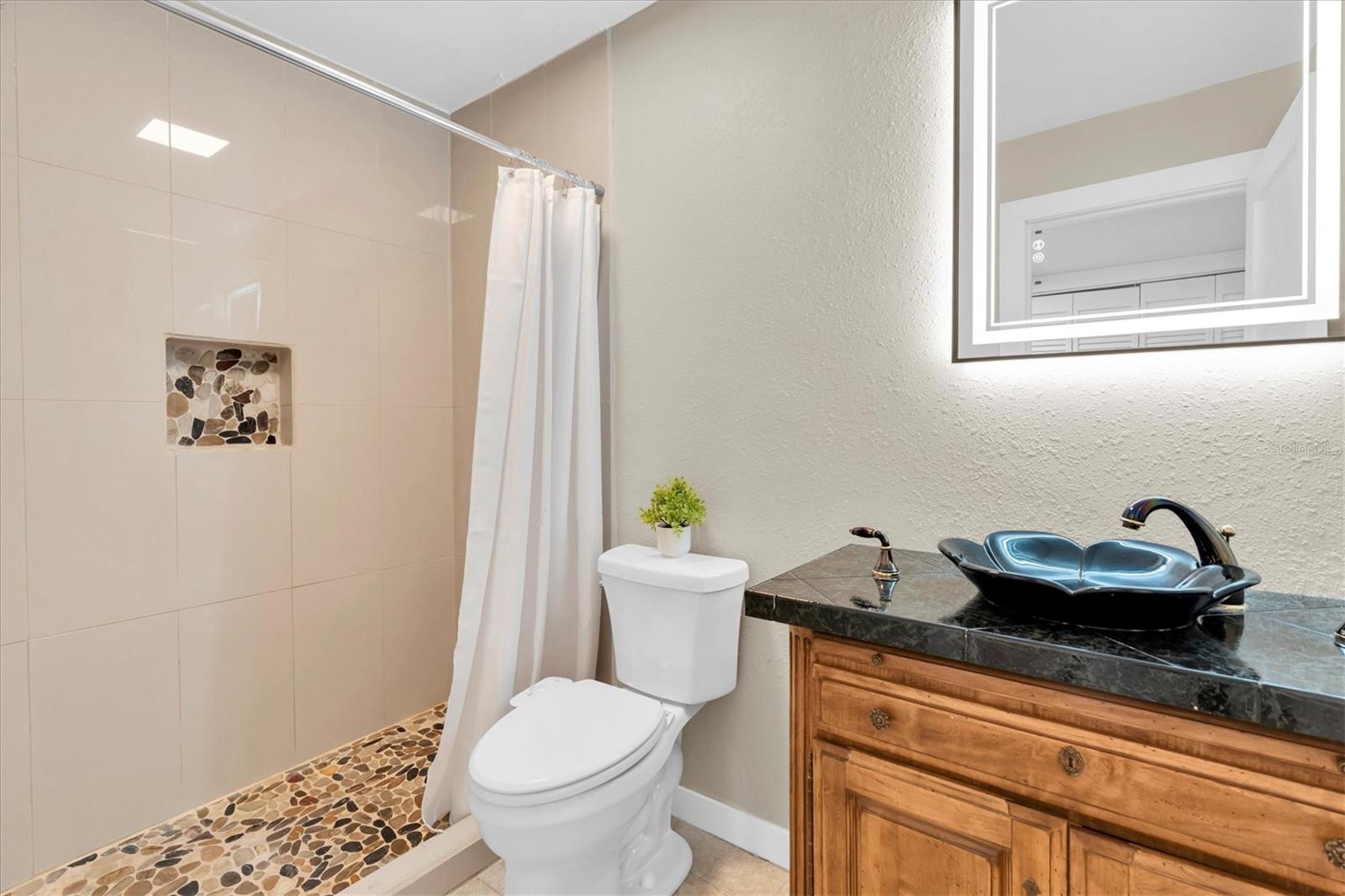 Image 29 of 34 For 8350 Savannah Trace Circle 1605