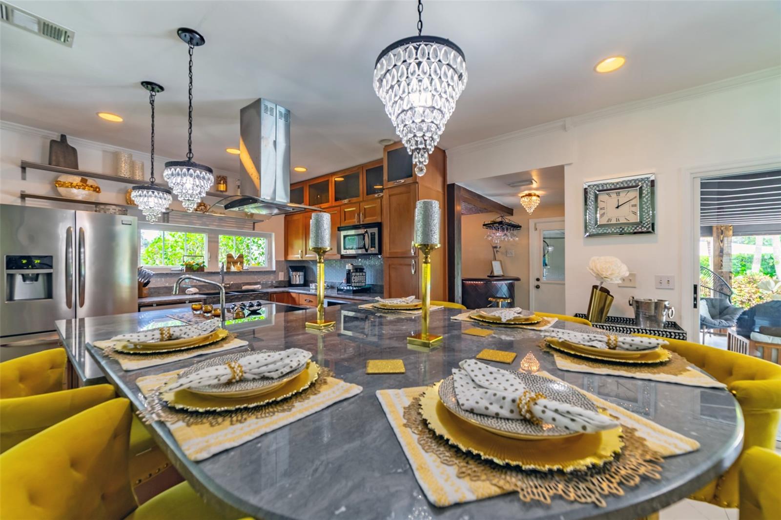 Image 25 of 81 For 4201 Dale Avenue