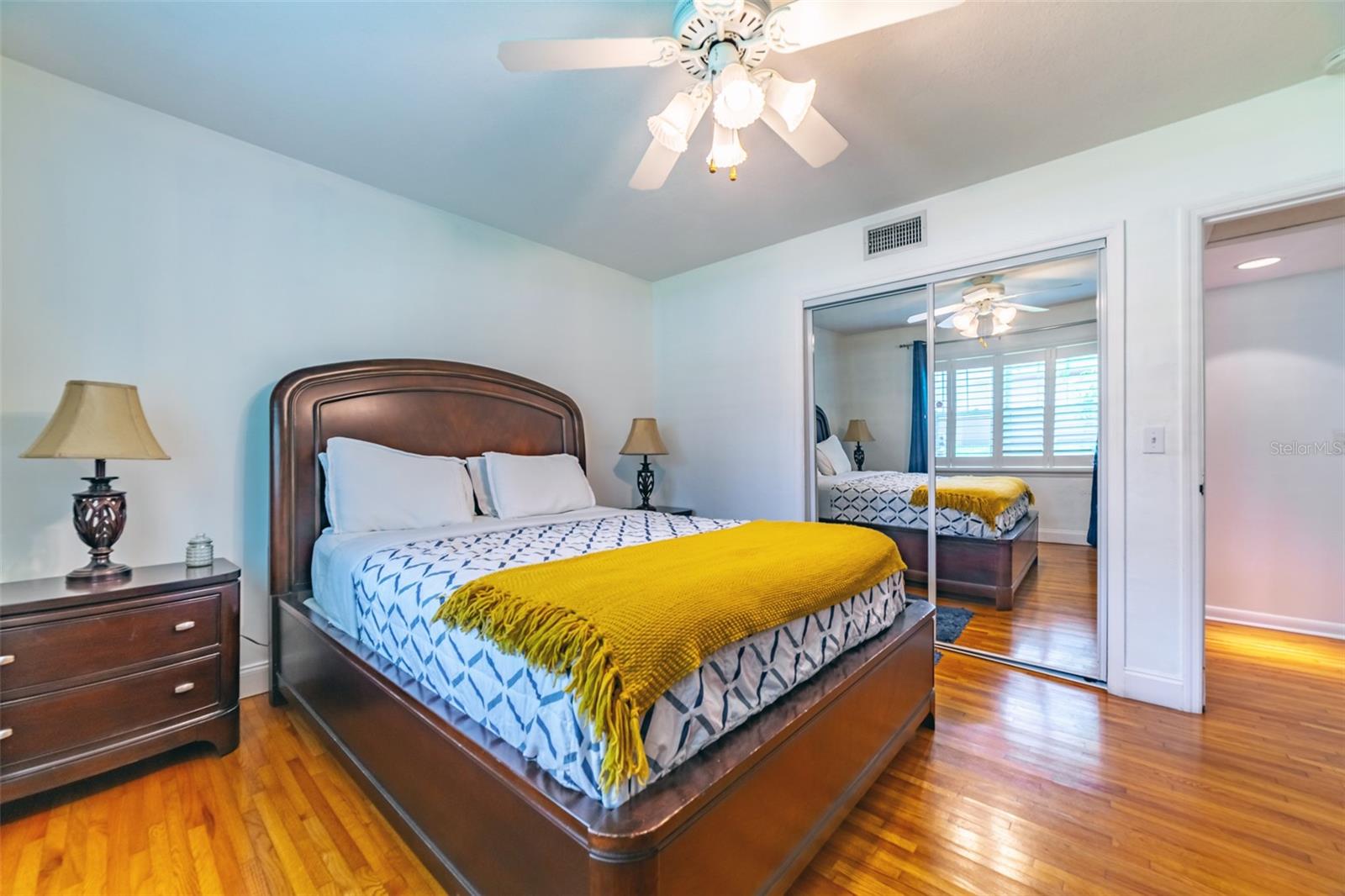 Image 33 of 81 For 4201 Dale Avenue