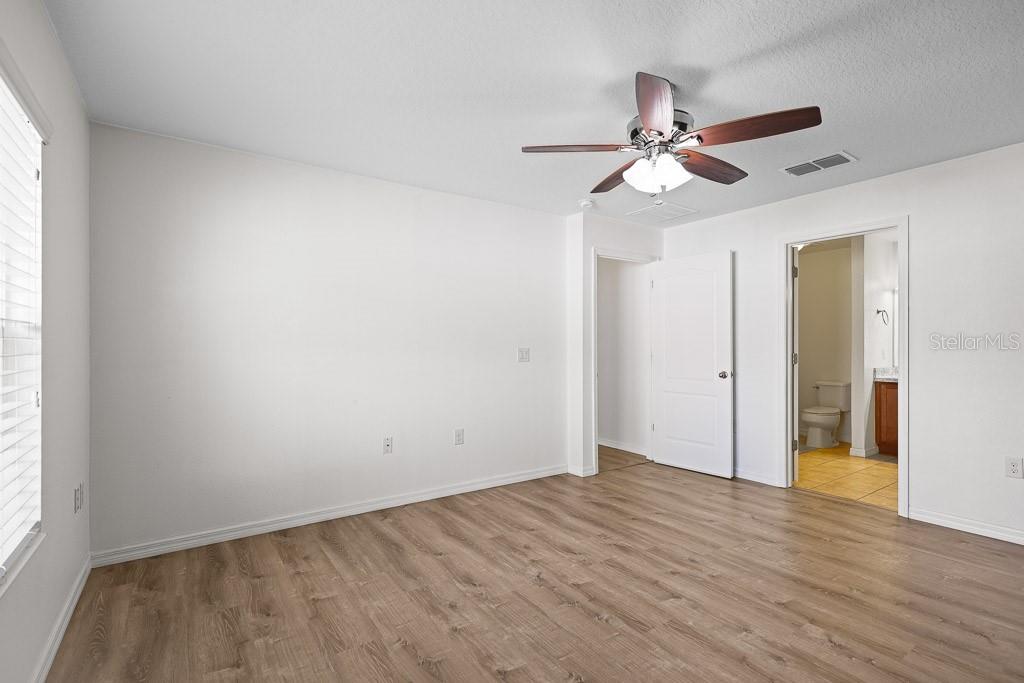Image 17 of 33 For 11303 Brighton Knoll Loop