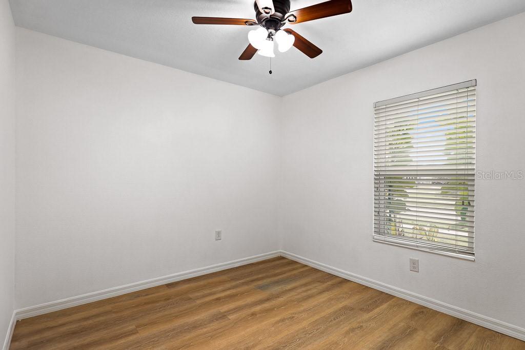 Image 21 of 33 For 11303 Brighton Knoll Loop