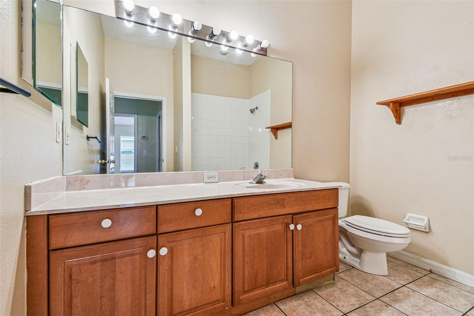 Image 26 of 44 For 6226 Bobby Jones Court