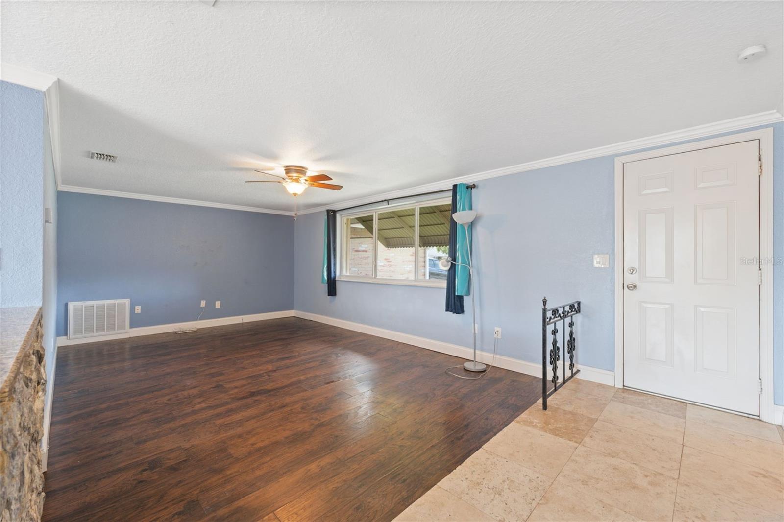 Image 19 of 53 For 4025 Sail Drive