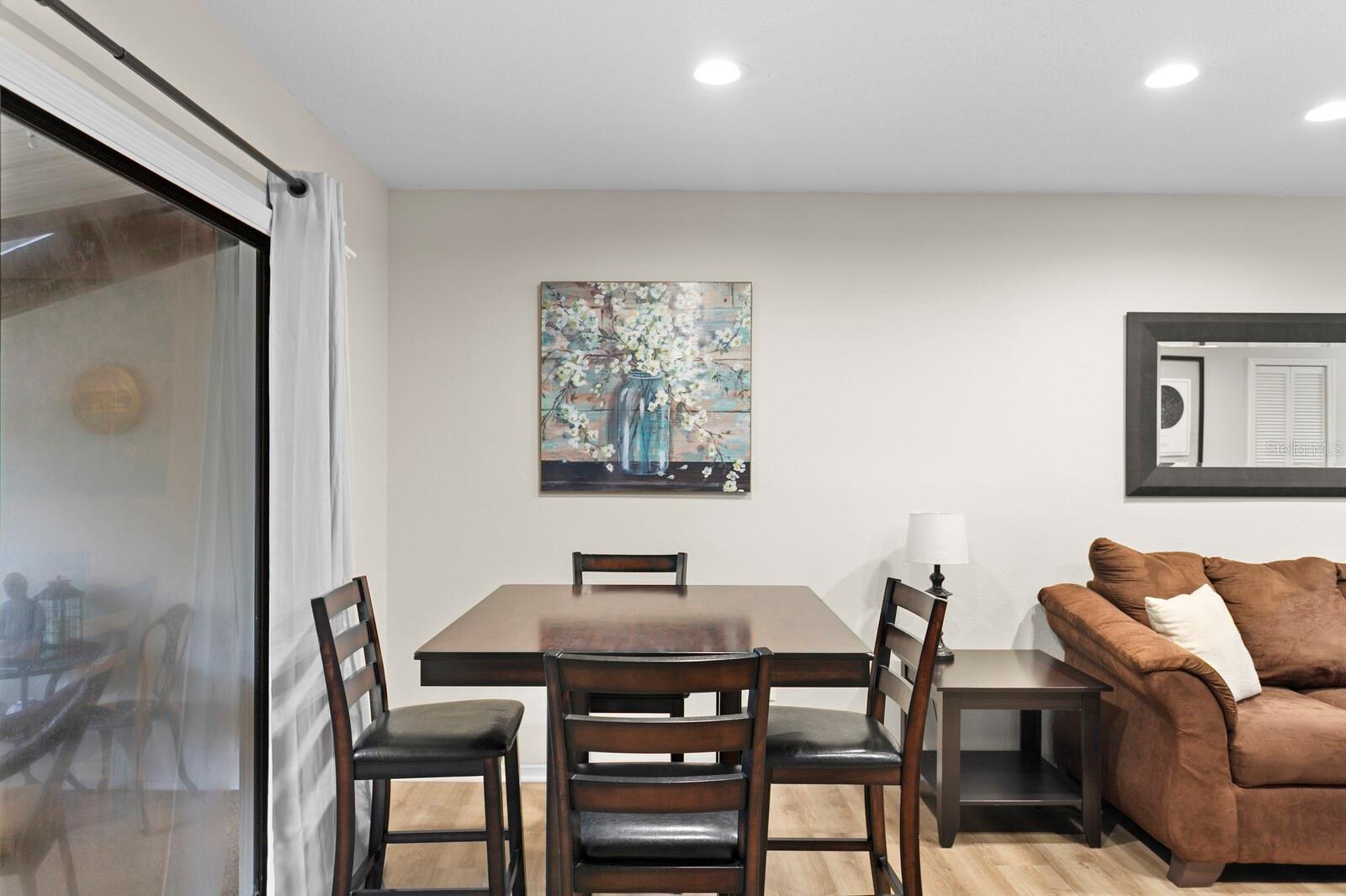 Image 13 of 26 For 5100 Burchette Road 306