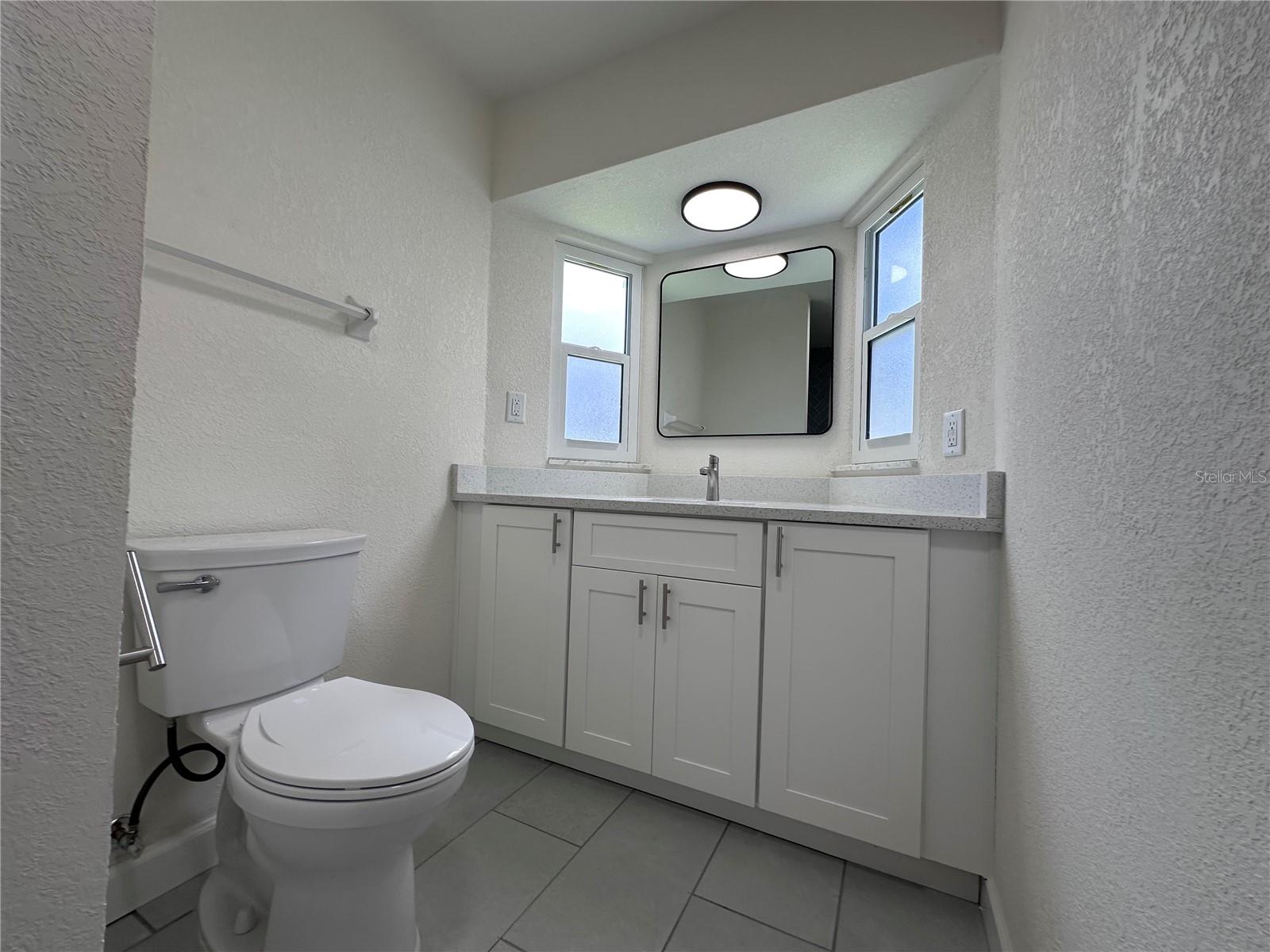Image 20 of 28 For 5984 30th Avenue N