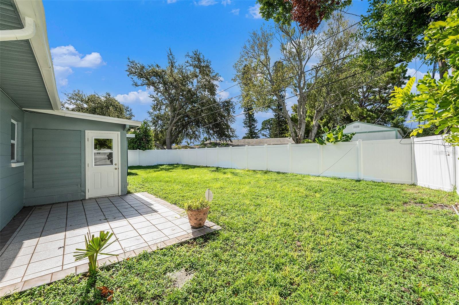 Image 24 of 28 For 5984 30th Avenue N