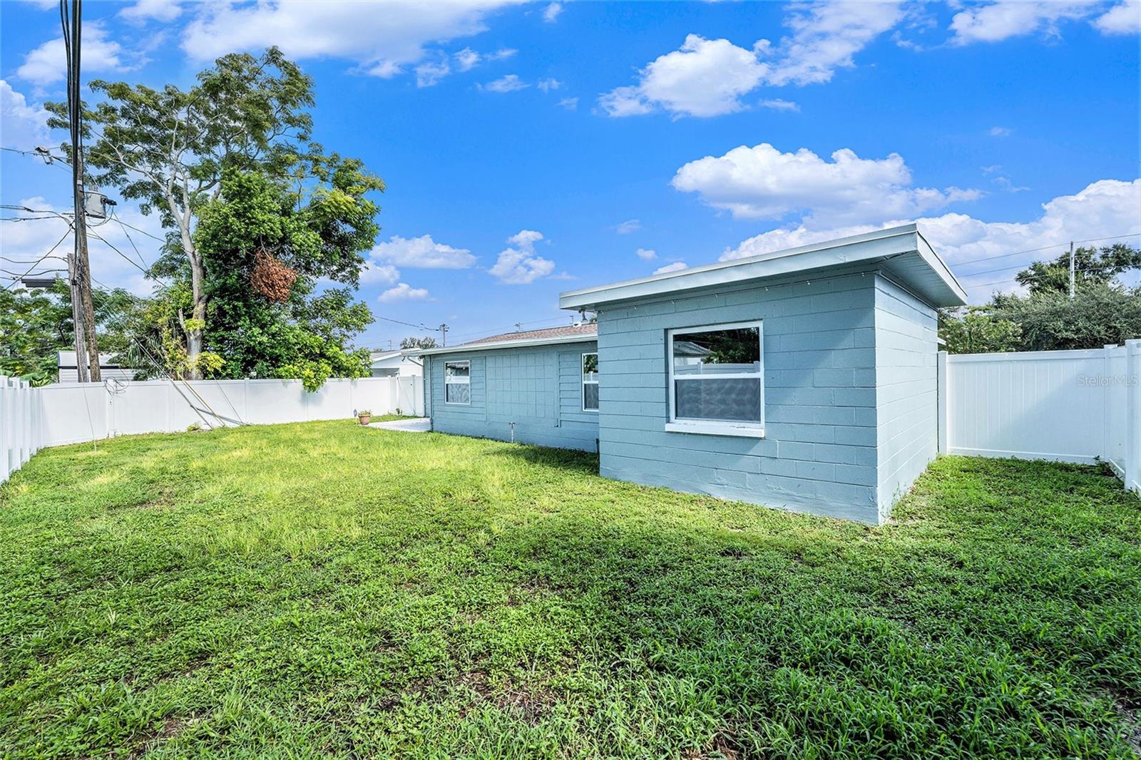 Image 25 of 28 For 5984 30th Avenue N