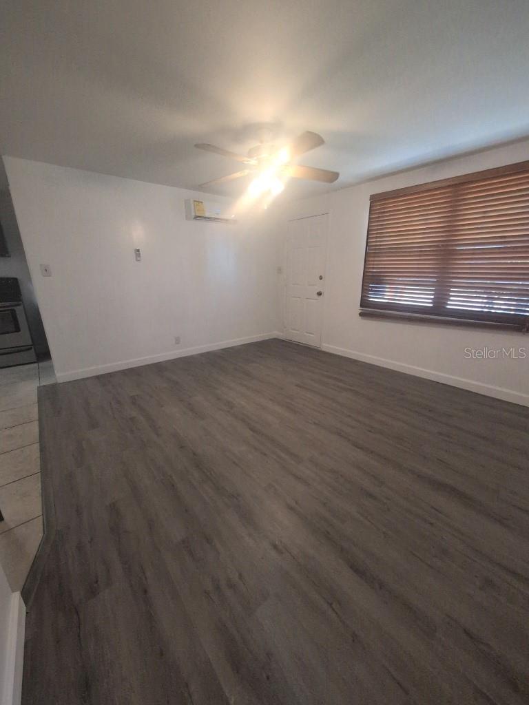 Image 5 of 19 For 10554 116th Avenue