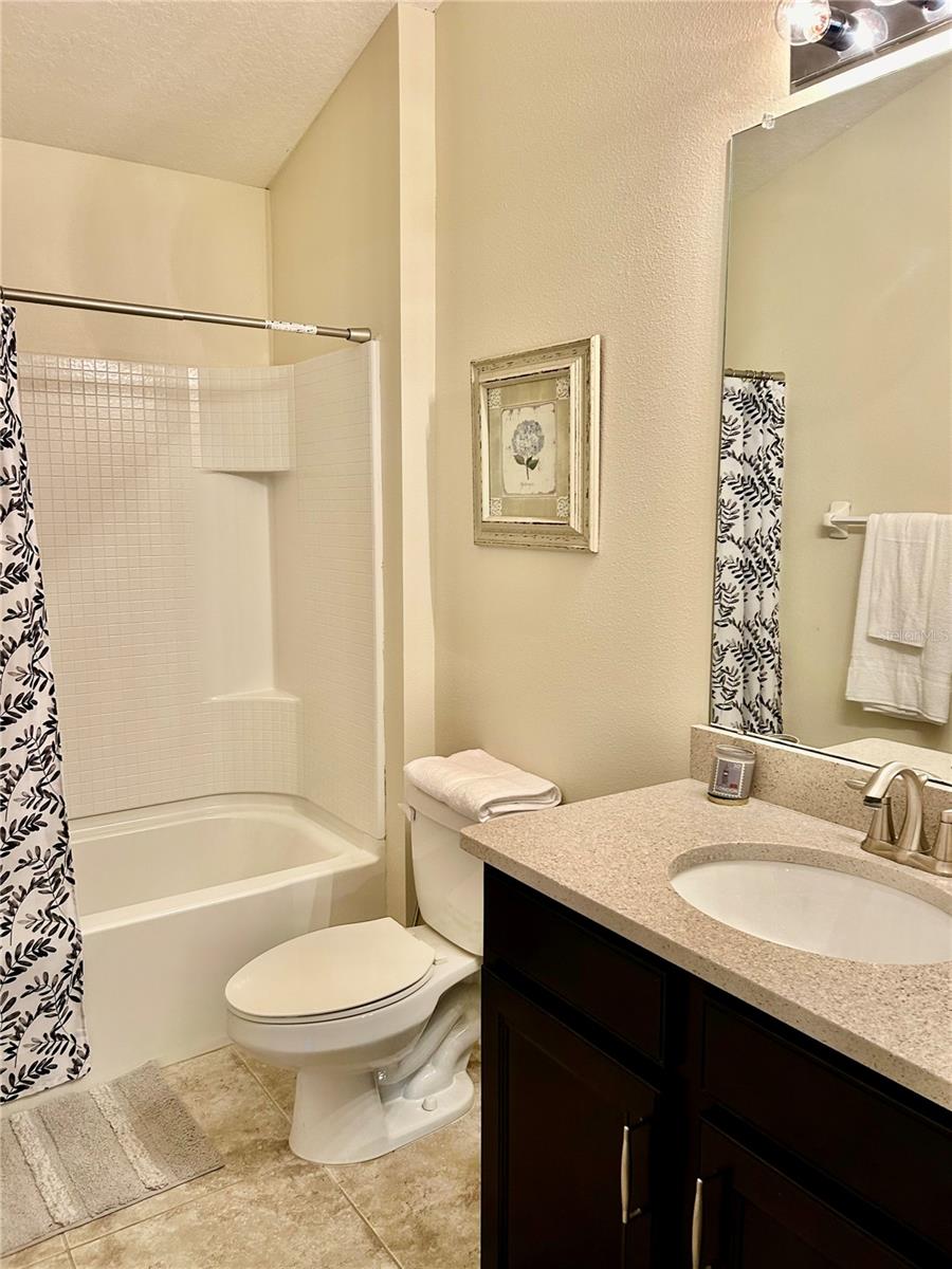 Image 5 of 7 For 7001 Interbay Boulevard 289