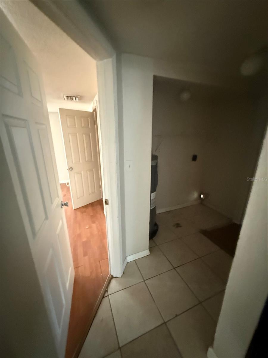 Image 15 of 28 For 4208 Cayuga Street