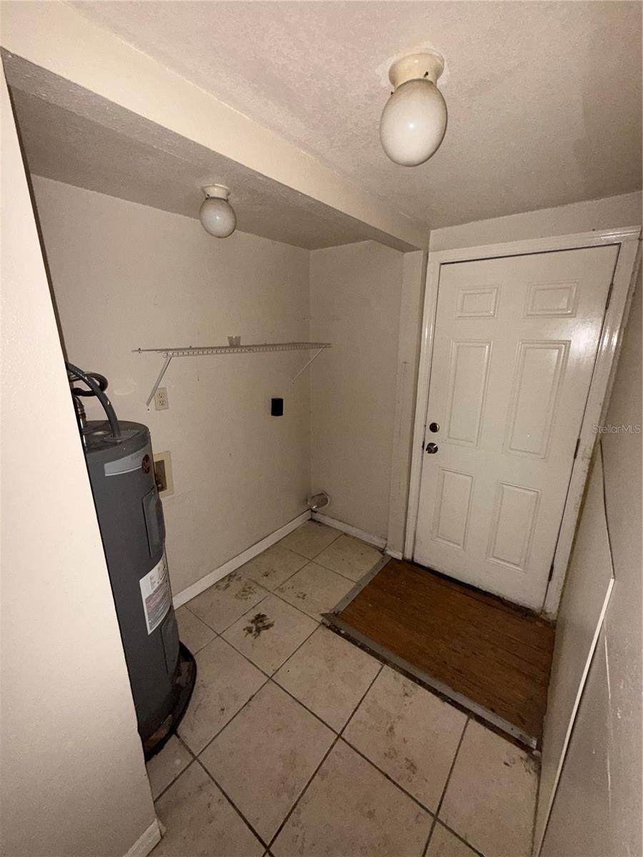 Image 21 of 28 For 4208 Cayuga Street