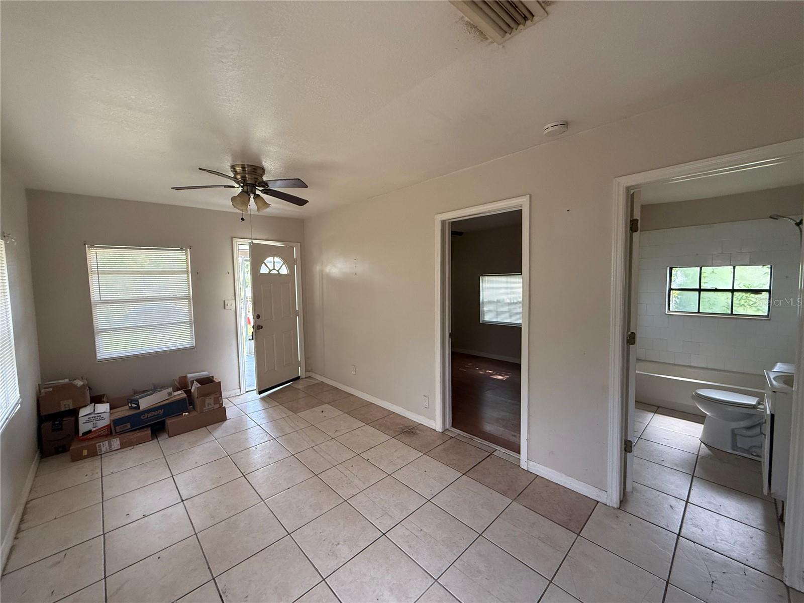 Image 7 of 28 For 4208 Cayuga Street