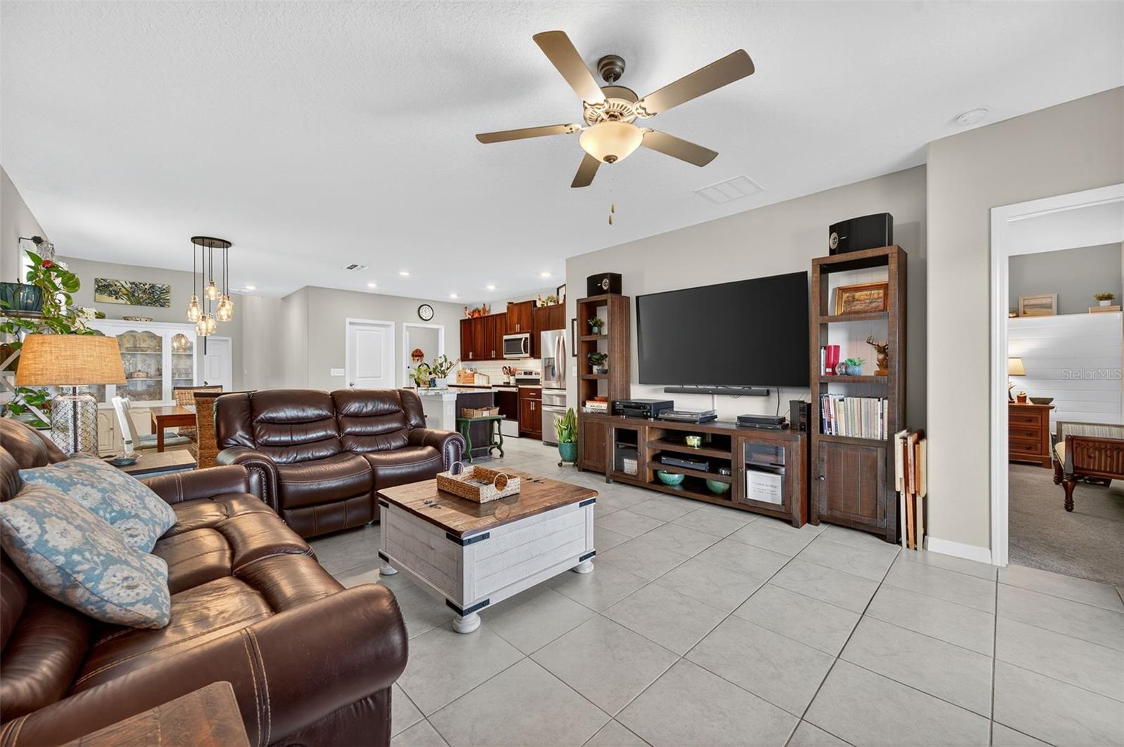 Image 17 of 54 For 3965 Hanover Drive