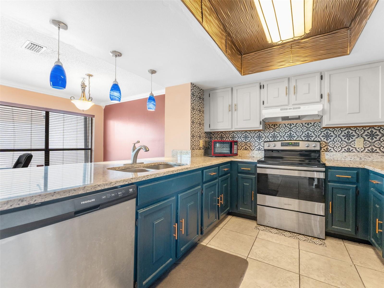 Image 12 of 34 For 4791 Puritan Circle