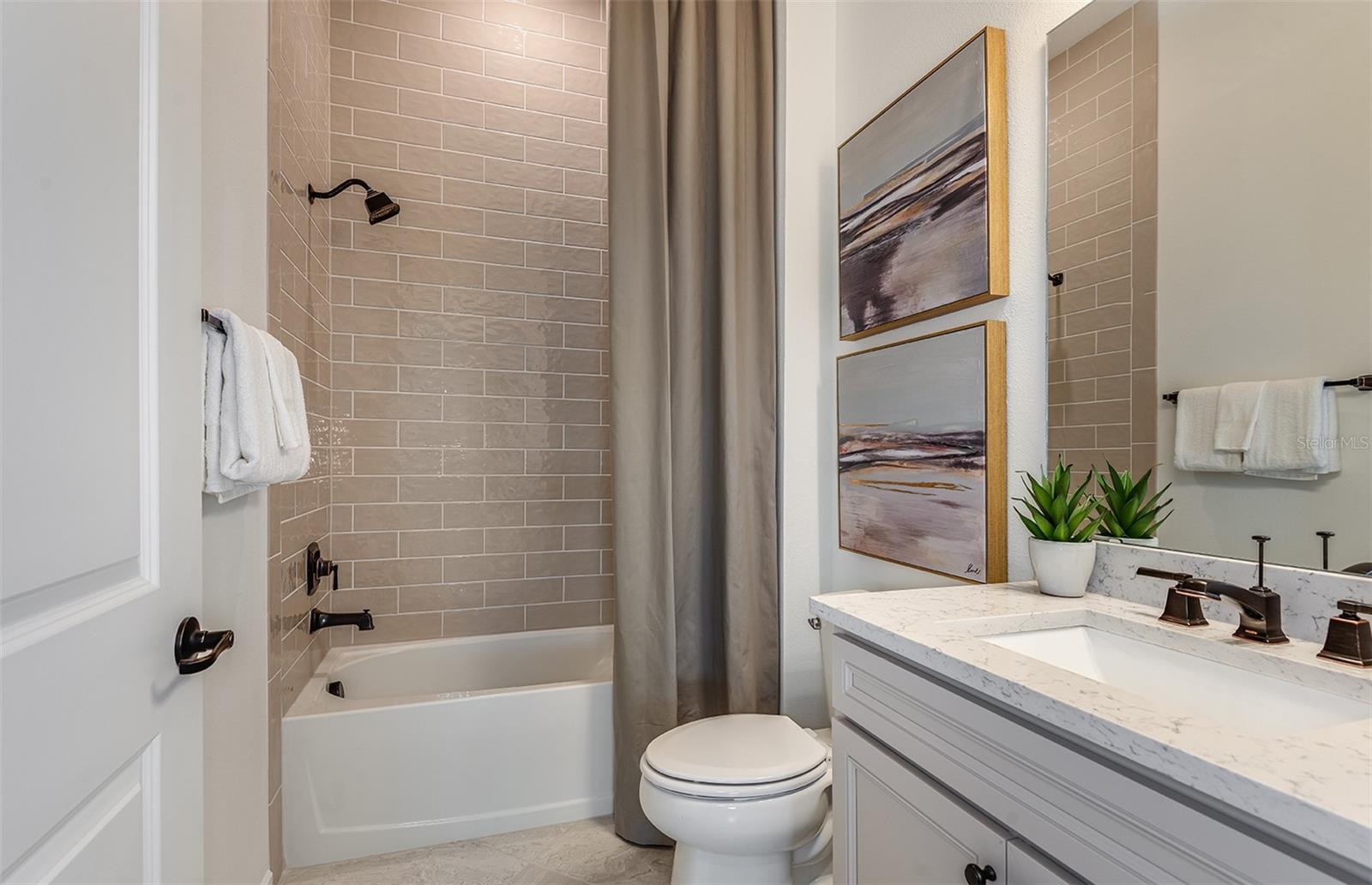 Image 14 of 39 For 8360 58th Loop