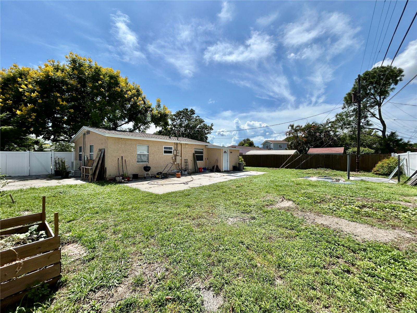 Image 16 of 22 For 6821 Onyx Drive N