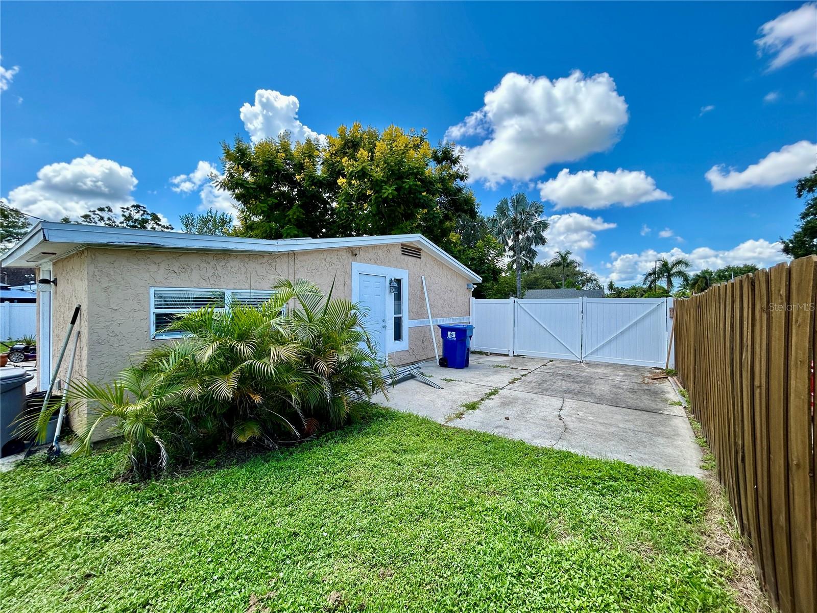 Image 21 of 22 For 6821 Onyx Drive N