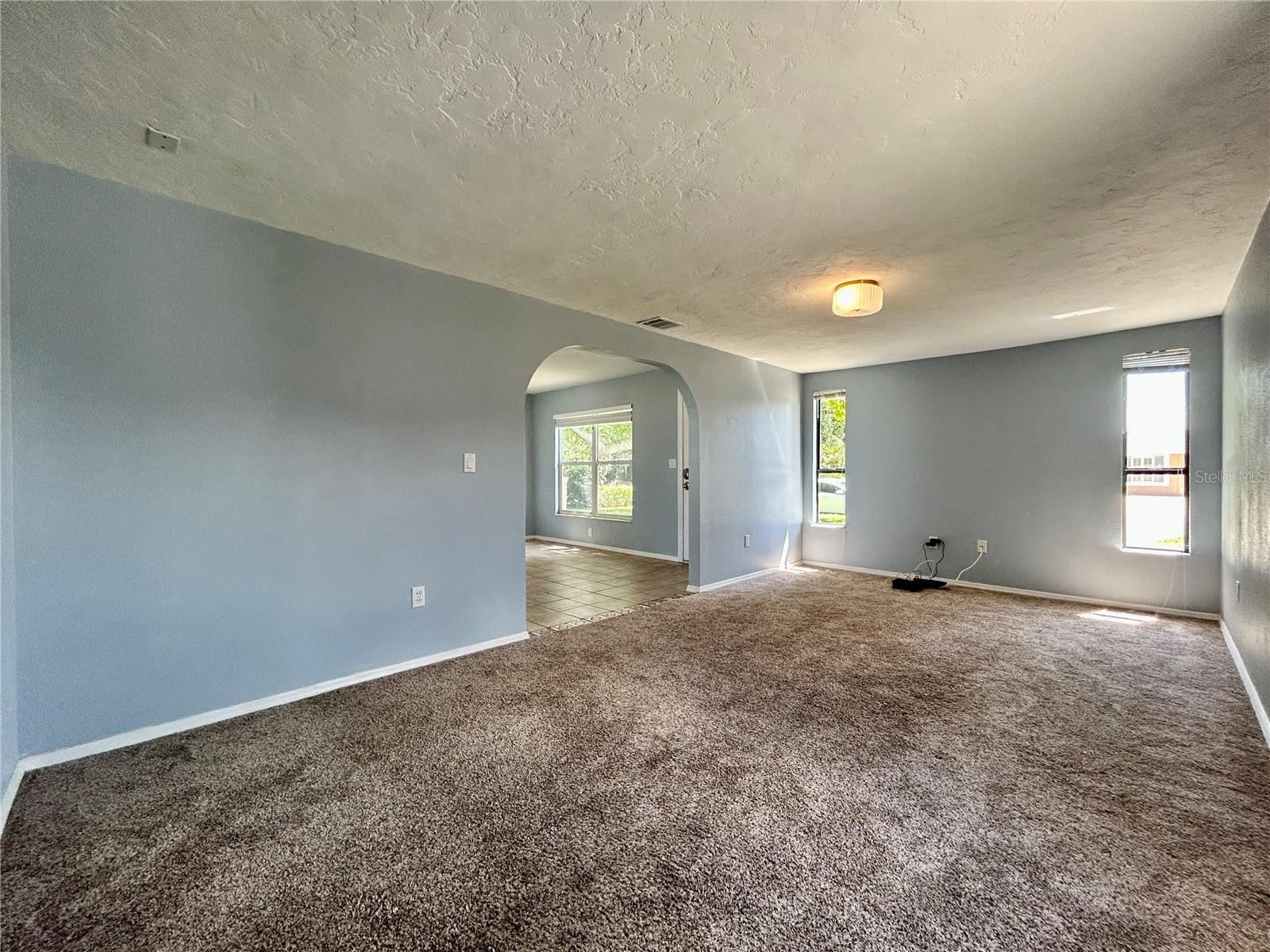 Image 5 of 22 For 6821 Onyx Drive N