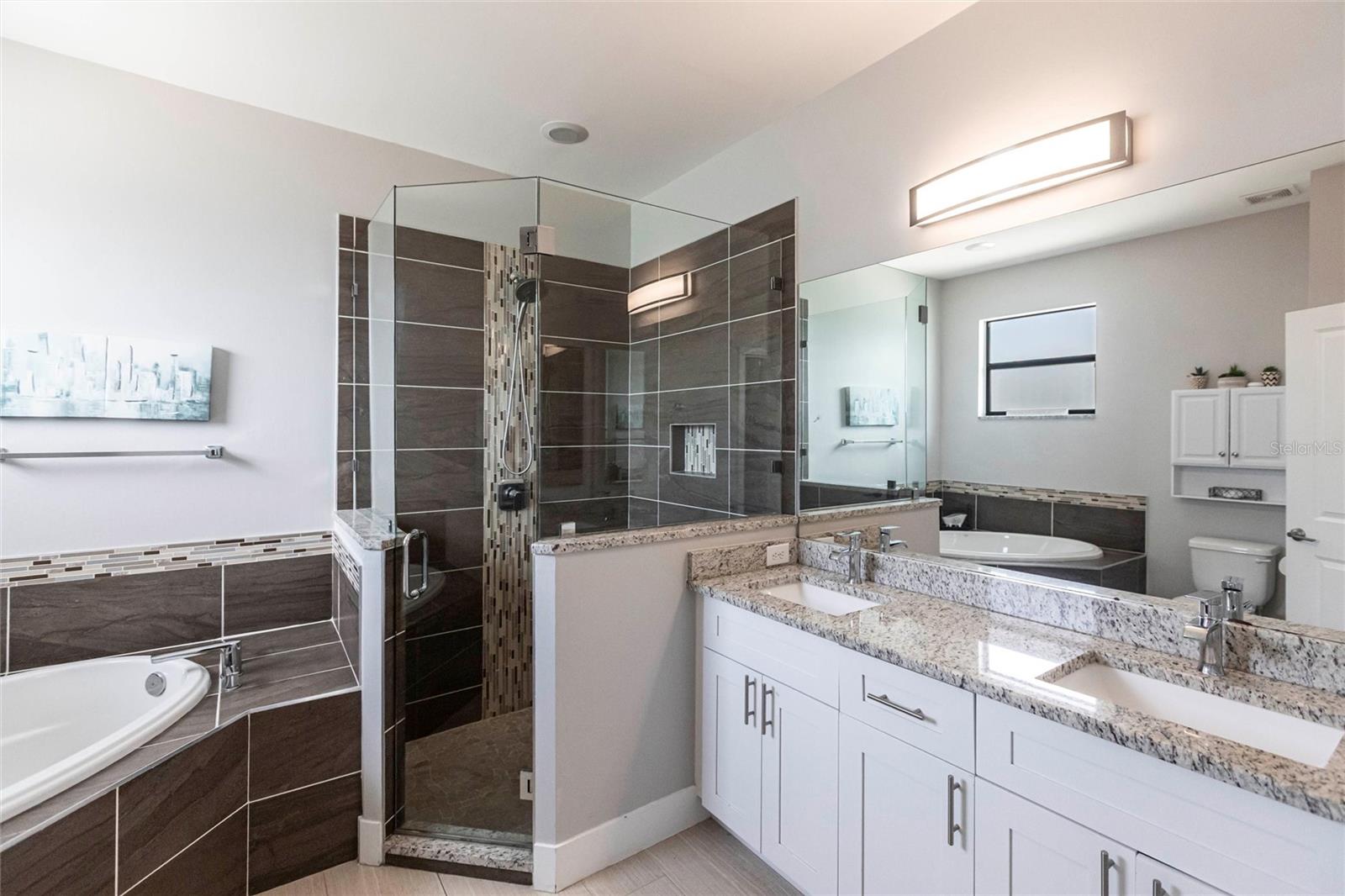 Image 22 of 56 For 217 10th Place