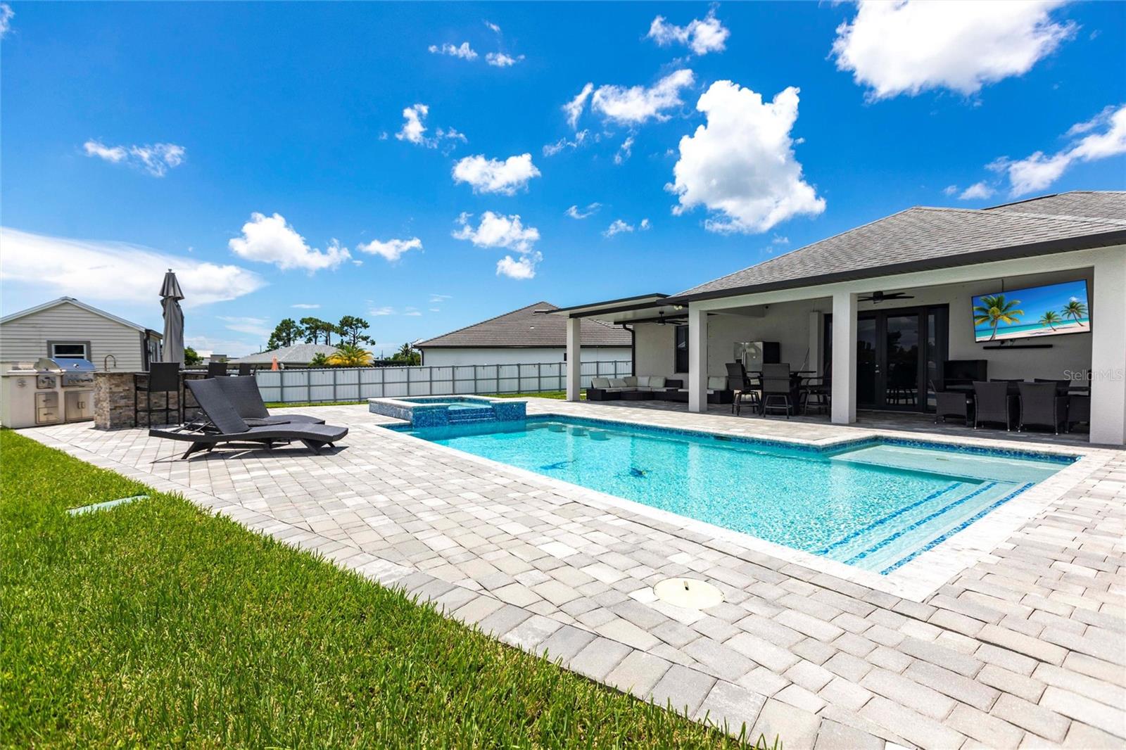 Image 38 of 56 For 217 10th Place