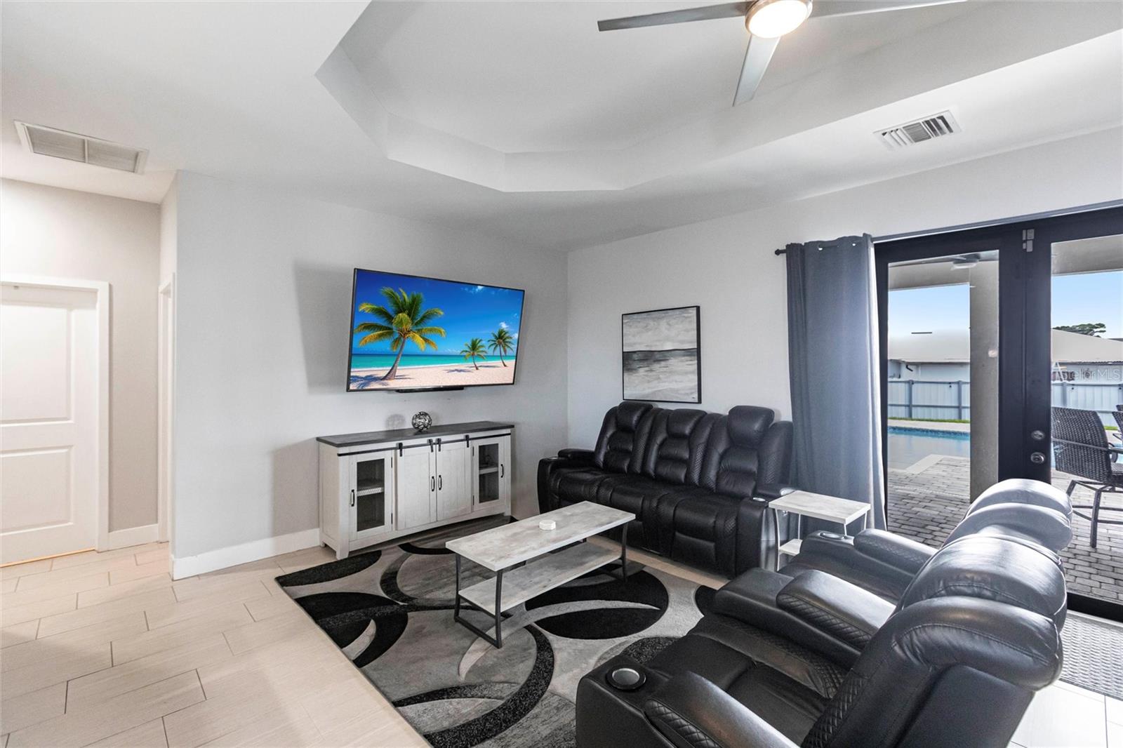 Image 5 of 56 For 217 10th Place