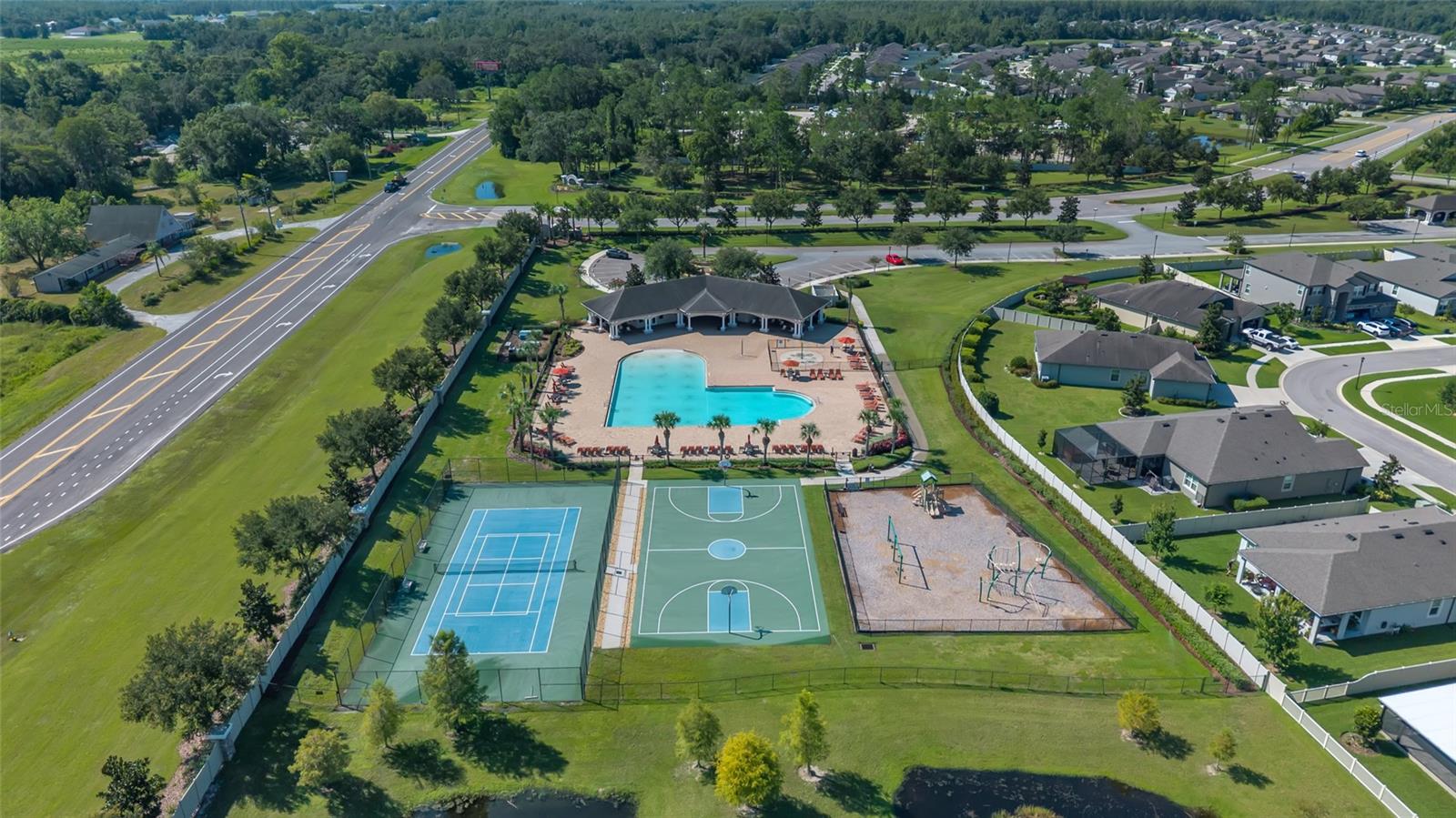 Listing photo id 33 for 12533 Palapa Loop