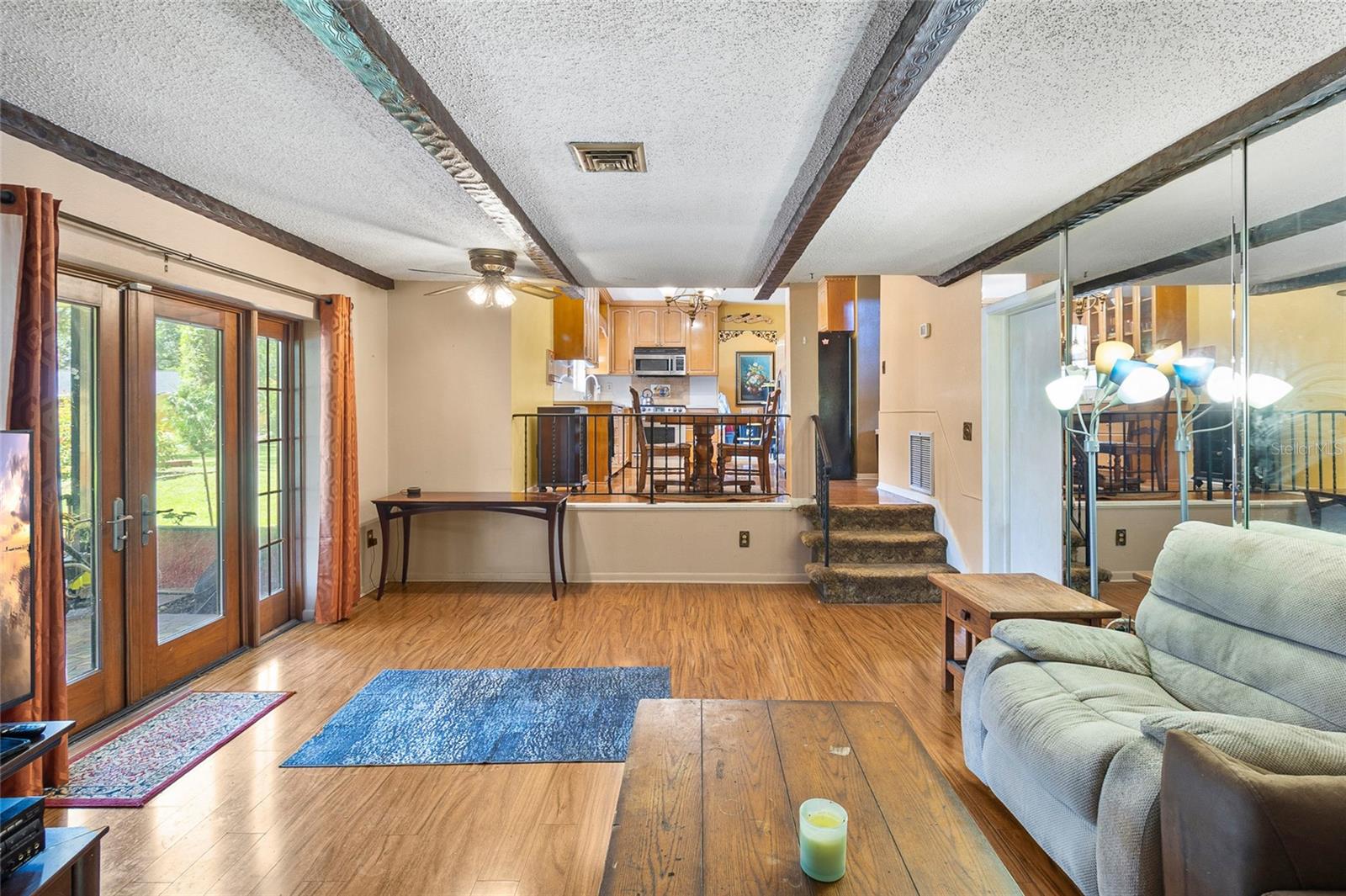 Image 17 of 77 For 8304 Pat Boulevard