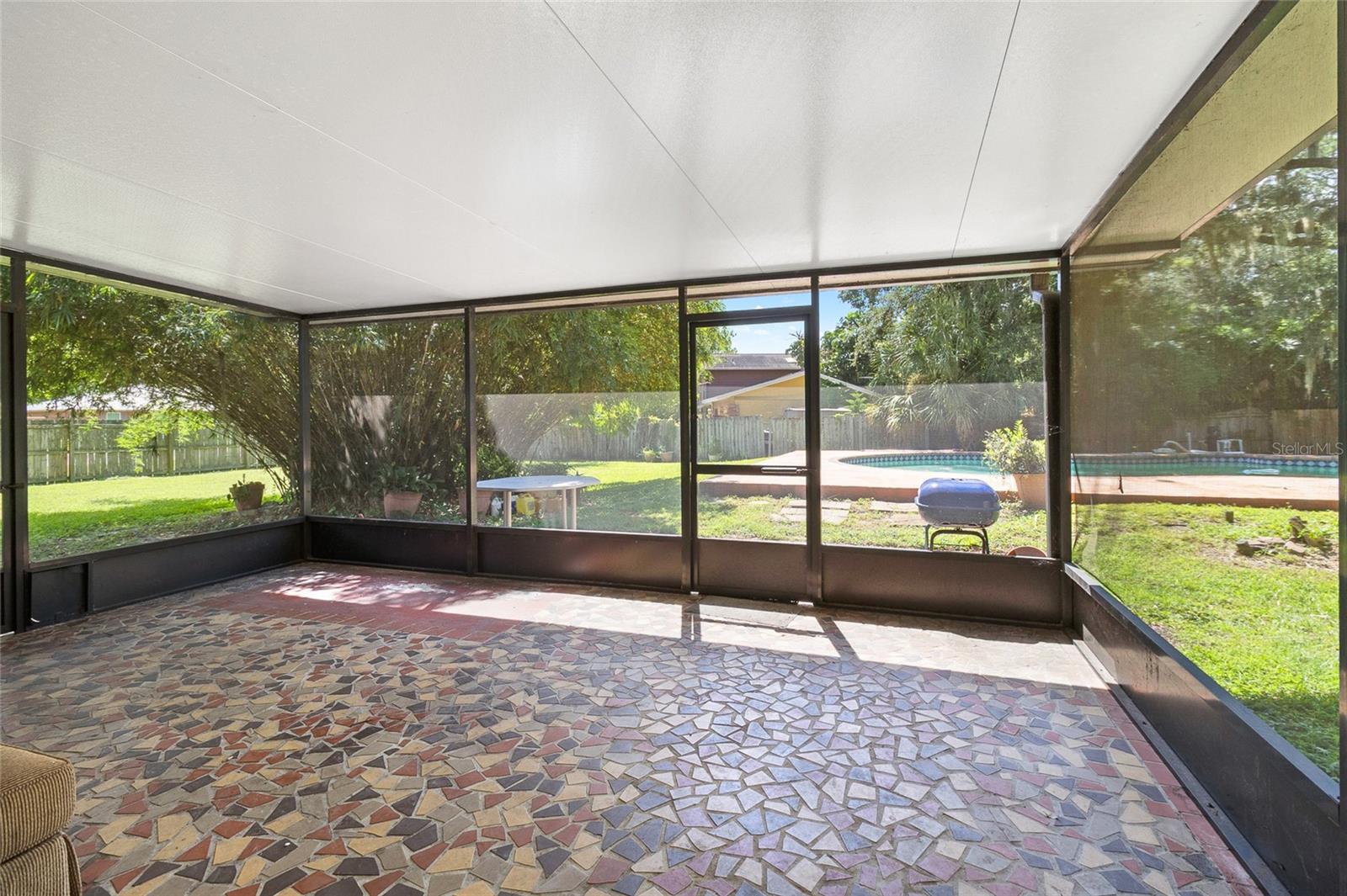 Image 27 of 77 For 8304 Pat Boulevard