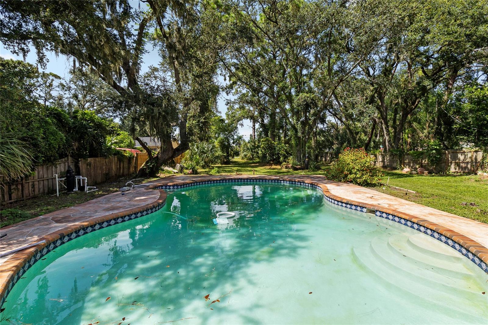 Image 34 of 77 For 8304 Pat Boulevard