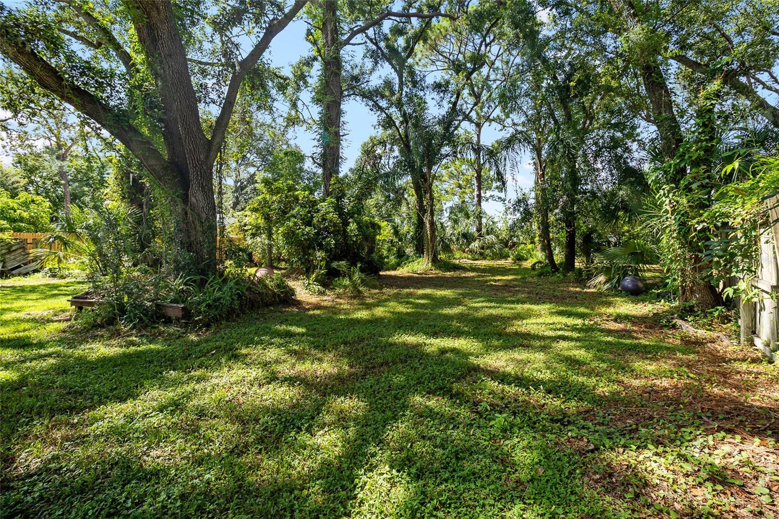 Image 38 of 77 For 8304 Pat Boulevard
