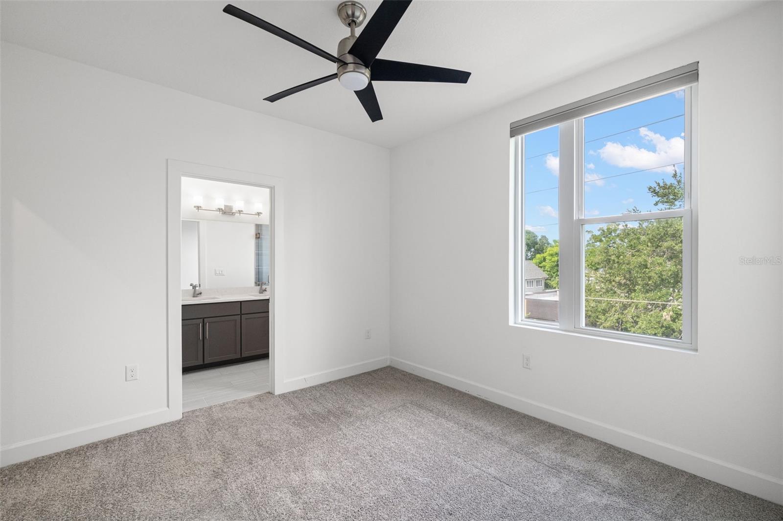 Image 10 of 25 For 104 26th Street N
